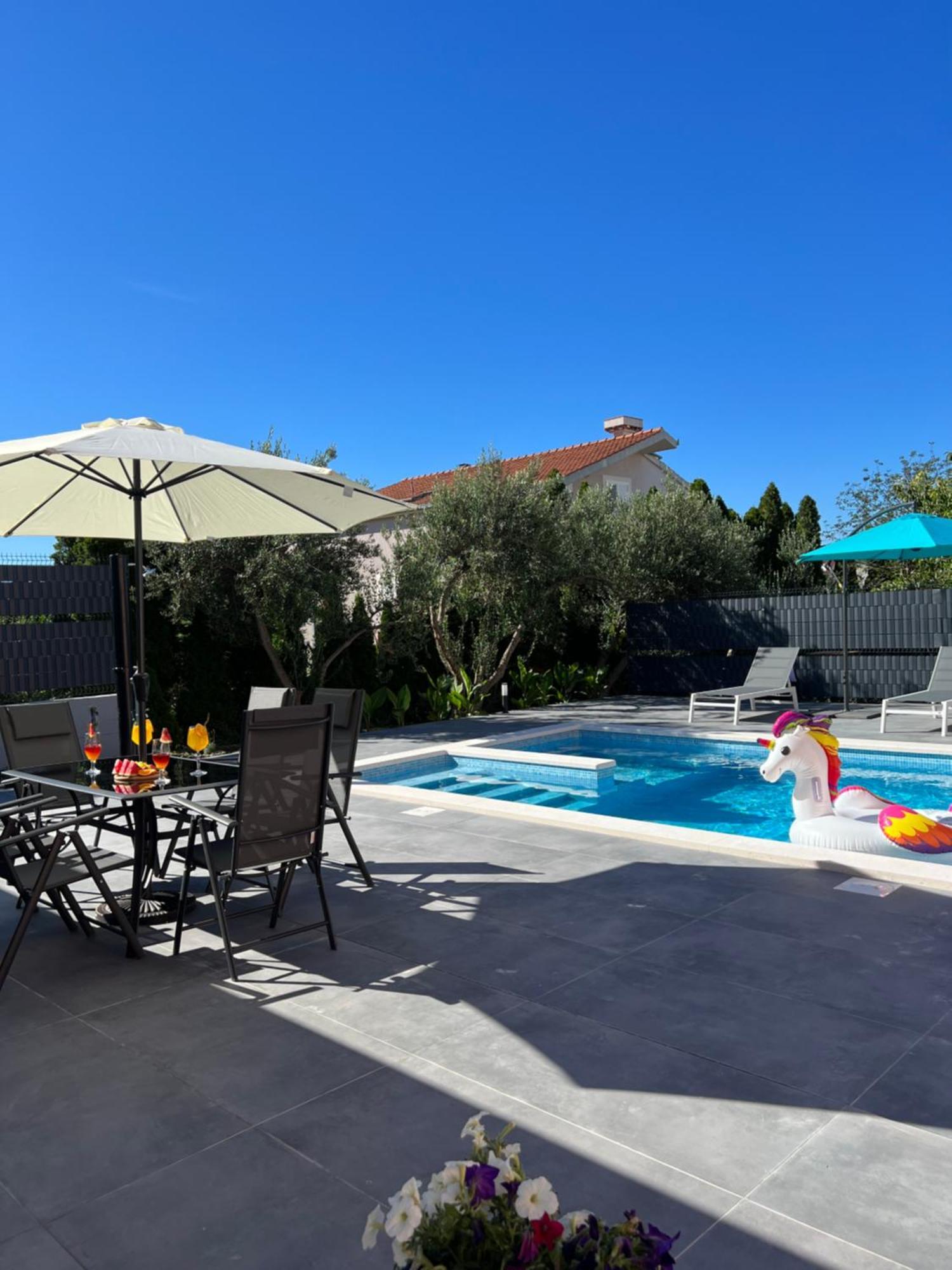 Apartment Marija 2 Near Split Каштела Екстер'єр фото