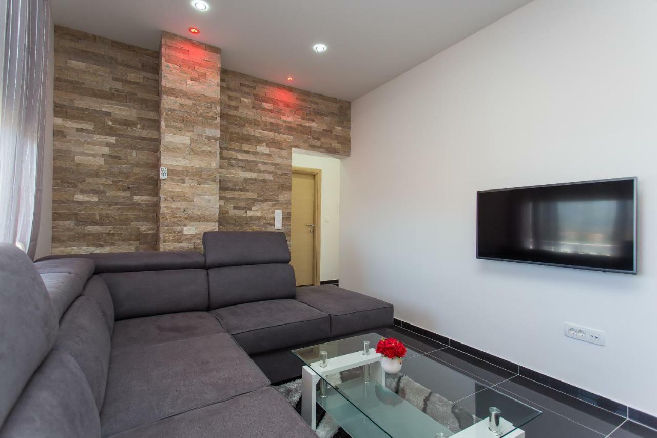 Apartment Marija 2 Near Split Каштела Екстер'єр фото